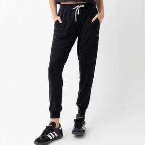 Cozy Earth Studio Jogger Size M